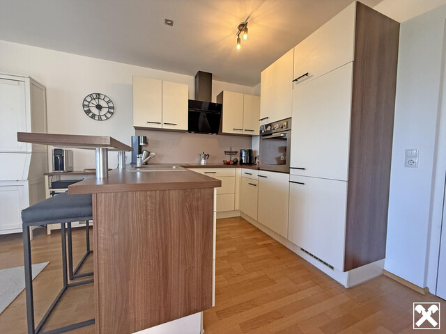 Hard: Moderne 3-Zimmergartenwohnung