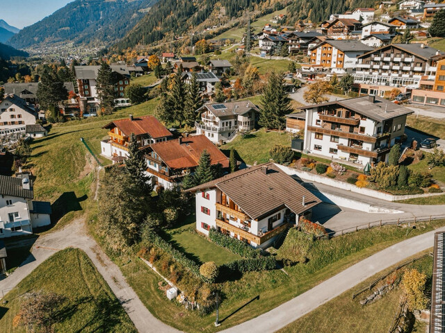 Ferienhaus  | 4 Wohneinheiten  |  Gartenwohung  |  Gaschurn (Montafon)
