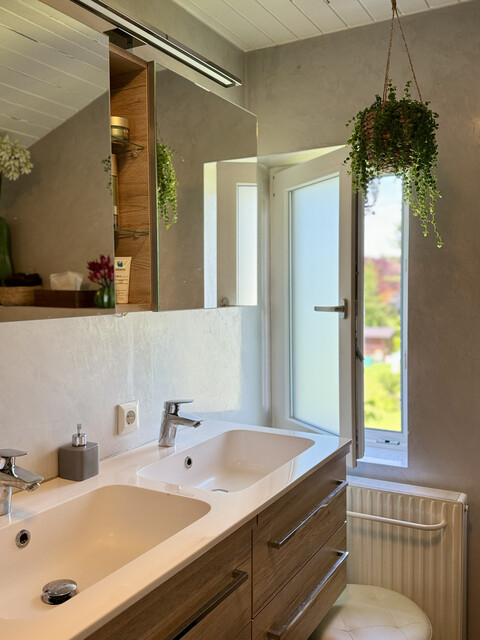 Charmantes Einfamilienhaus mit großem Garten in ruhiger Lage. Zentrumsnahe. Privat Verkauf.