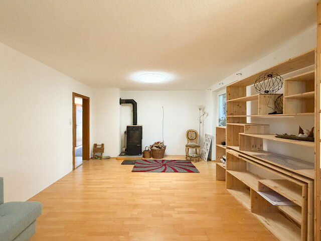 Großzügiges Wohnhaus mit Einliegerwohnung, Werkstatt und viel Potenzial