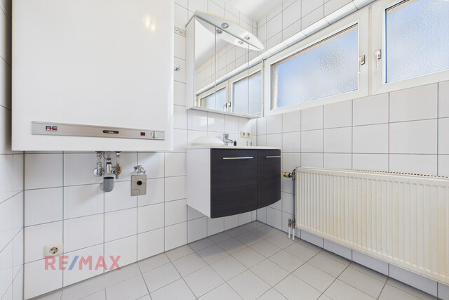 Attraktive 3-Zimmer Wohnung mit 2 Tiefgaragenplätzen in Hard