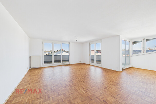 Attraktive 3-Zimmer Wohnung mit 2 Tiefgaragenplätzen in Hard