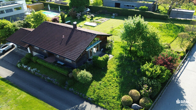 Bungalow im Grünen mit Panoramablick