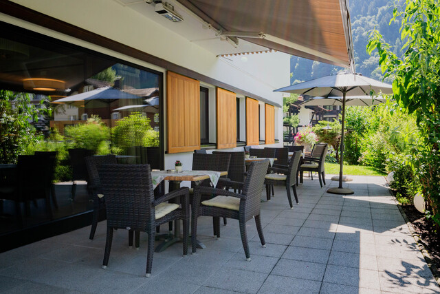 Alpines Design-Juwel im Brandnertal: Etabliertes 4-Sterne-Garni-Hotel in absoluter Spitzenlage zu verkaufen - Mitarbeiterhaus und Verkaufslokal inklusive!