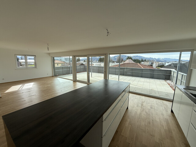 Sehr schöne, ruhige 4 Zimmer Penthousewohnung in Fußach