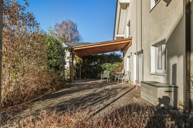 Schönes Wohnhaus mit Entwicklungsmöglichkeiten in bester Lage