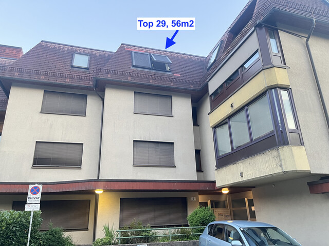 56m2, 2-Zimmer-Wohlfühlwohnung, provisionsfrei, renoviert für Single oder Paar, Balkonblick zur Karrenseilbahn...