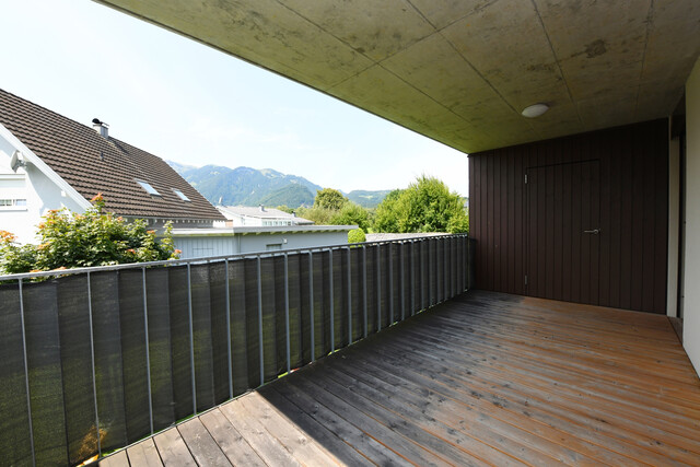 Neuwertige 3 Zimmer Wohnung mit großer Terrasse in Meiningen