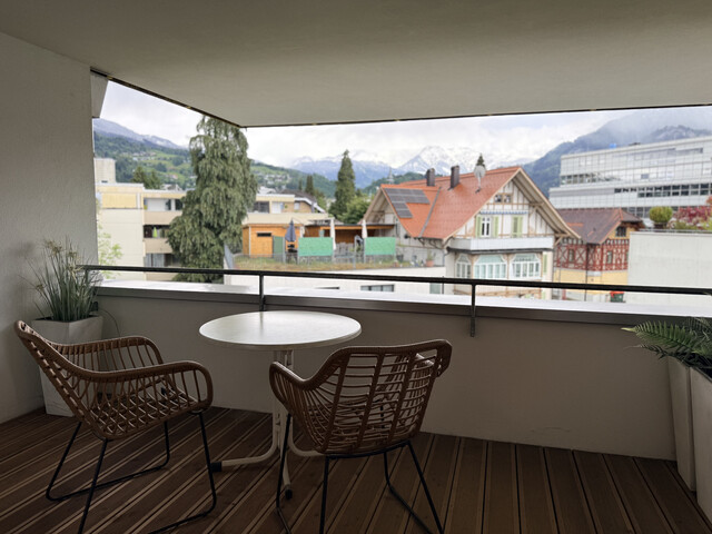 neuwertig - Wohnung in zentraler Lage inkl. TG-Stellplatz
