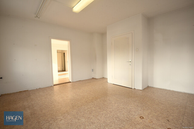 Großzügige Gewerbehalle mit Büroräume in Wolfurt zu vermieten!