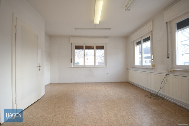 Großzügige Gewerbehalle mit Büroräume in Wolfurt zu vermieten!