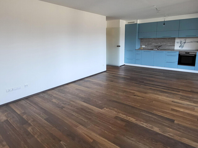 Muntlix: attraktive 3-Zimmer-Dachgeschosswohnung zu vermieten - provisionsfrei