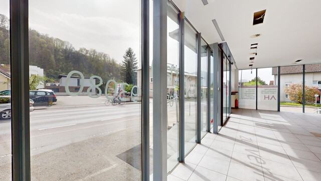 Attraktive Geschäftsfläche mit Schaufensterfront in bestens erreichbarer Lage