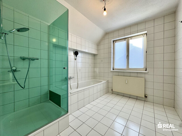 Tolle 2-Zimmerwohnung mit Balkon & Carportparkplatz