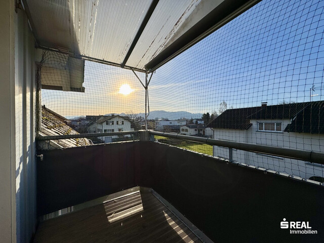 Tolle 2-Zimmerwohnung mit Balkon & Carportparkplatz