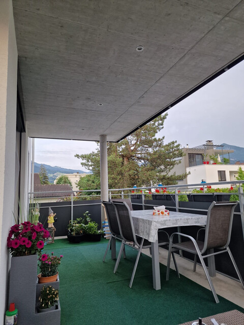 Moderne Terrassenwohnung in Neubau mit Parkplatz, Balkon 29 m², Keller 8 m², Fahrradabstellraum