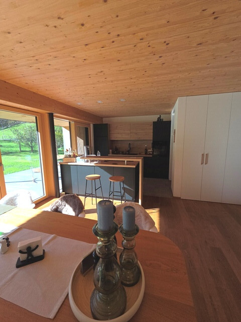 Moderner Bungalow mit großem Garten in schöner und ruhiger Lage (Emser Reute) zu mieten!