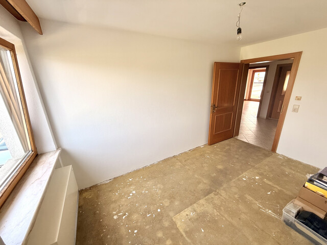 ... renovierungsbedürftige 3-Zimmer-Wohnung zu verkaufen