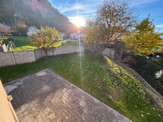 Neuwertiges familienfreundliches Einfamilienhaus in der Kummenbergregion mit Doppelgarage