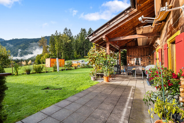 Einfamilienhaus mit sonnigem Garten und Panoramablick!