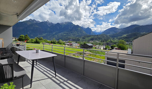 Neuwertige 3-Zimmer-Terrassenwohnung mit Panoramablick