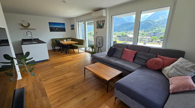 Neuwertige 3-Zimmer-Terrassenwohnung mit Panoramablick