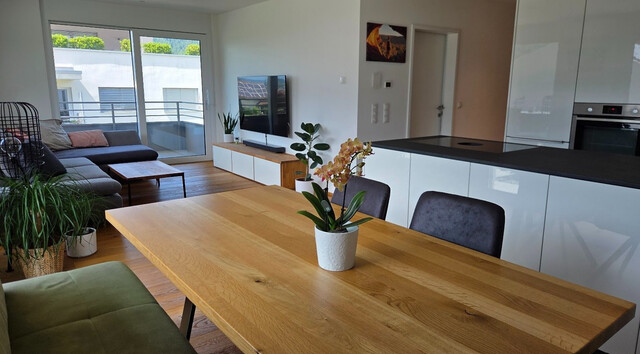 Neuwertige 3-Zimmer-Terrassenwohnung mit Panoramablick