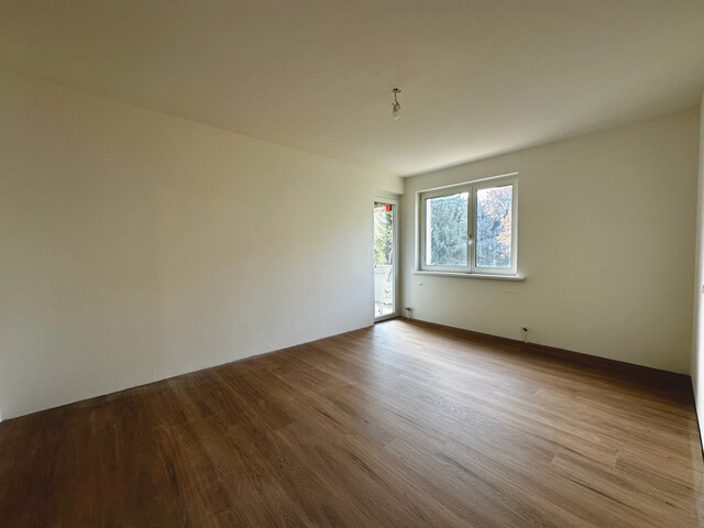 "ohne Provision" Erstbezug nach Komplettrenovierung moderne 3,5 Zimmer Whg. mit Balkon