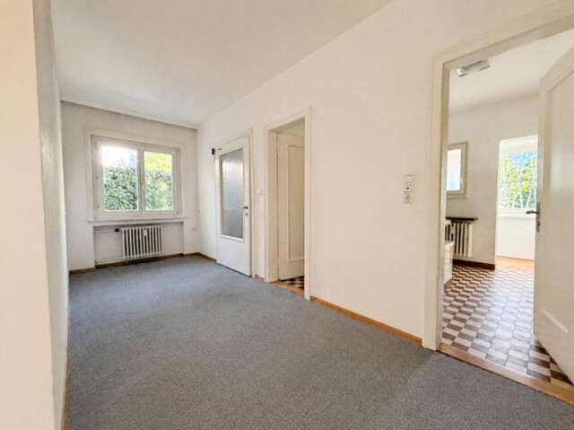Inspirierende 4,5 Zimmer Altbauwohnung mit Garage, Garten und Balkon