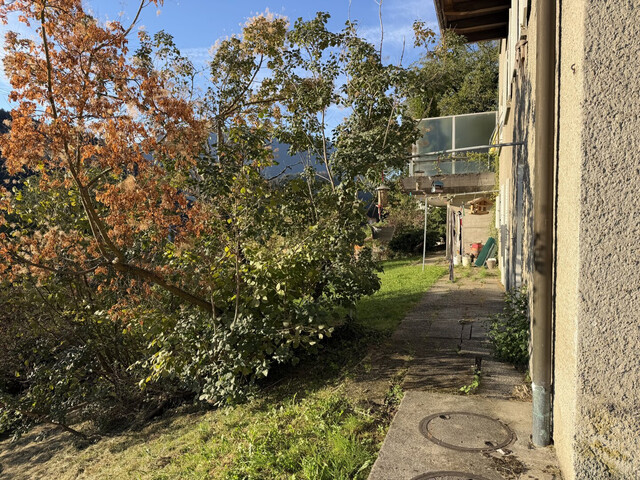Inspirierende 4,5 Zimmer Altbauwohnung mit Garage, Garten und Balkon