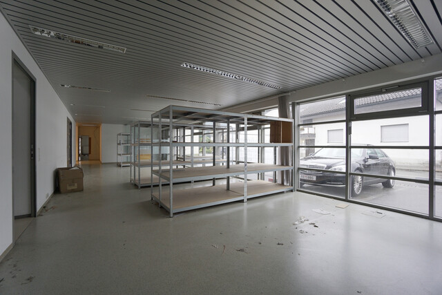 Gewerbehalle + Büro  |  Götzis  |  Toplage  |  4% Rendite