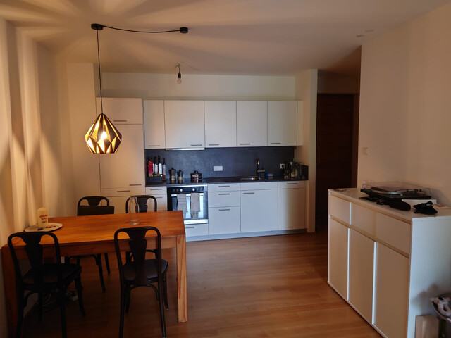 Moderne Neubauwohnung mit Garage, Balkon und Stauraum in Top-Lage!