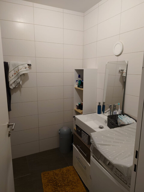 Moderne Neubauwohnung mit Garage, Balkon und Stauraum in Top-Lage!