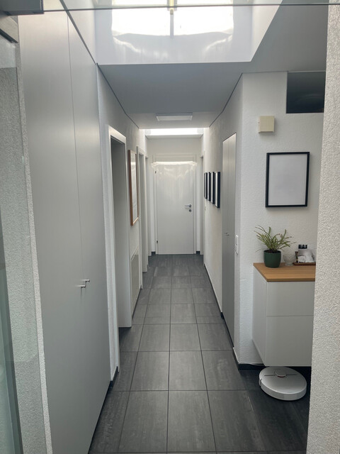 Privatverkauf - Exklusives 4-Zimmer-Penthouse mit großer Sonnenterrasse in ruhiger Bestlage