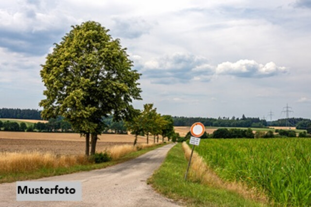 Agrar- und Forstflächen mit naturschutzrechtlichen Einschränkungen