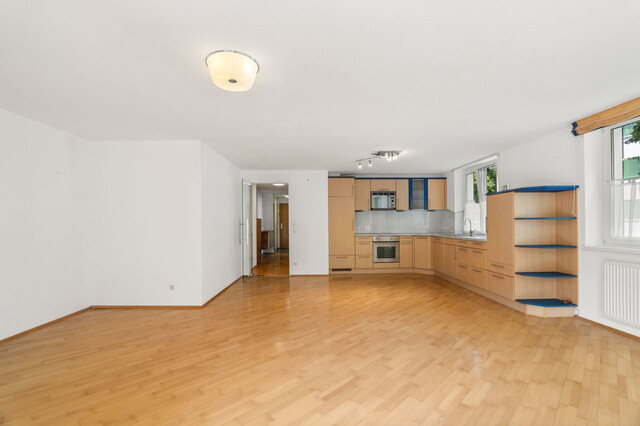 Lochau: Große 3-Zimmer Wohnung mit Loggia, Aufzug und Tiefgarage in Seenähe!