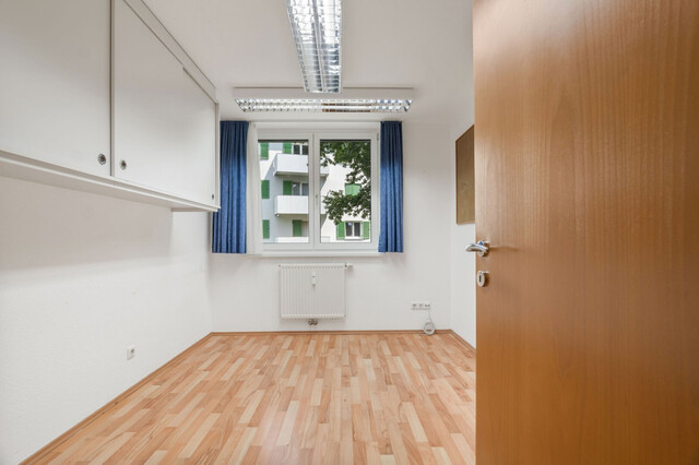 Lochau: Große 3-Zimmer Wohnung mit Loggia, Aufzug und Tiefgarage in Seenähe!