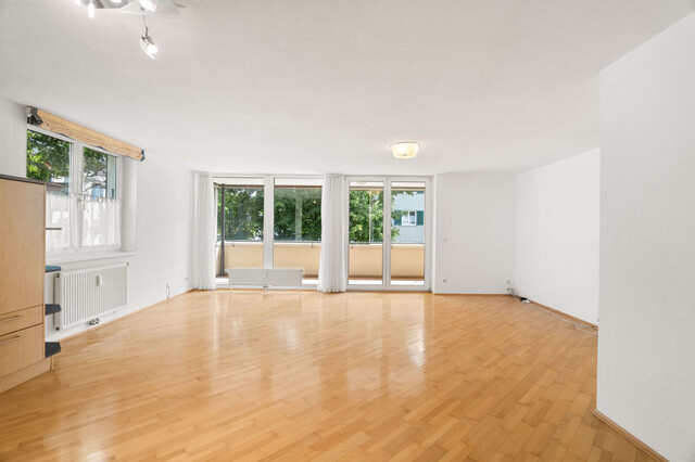 Lochau: Große 3-Zimmer Wohnung mit Loggia, Aufzug und Tiefgarage in Seenähe!
