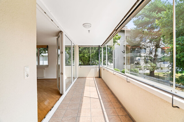 Lochau: Große 3-Zimmer Wohnung mit Loggia, Aufzug und Tiefgarage in Seenähe!