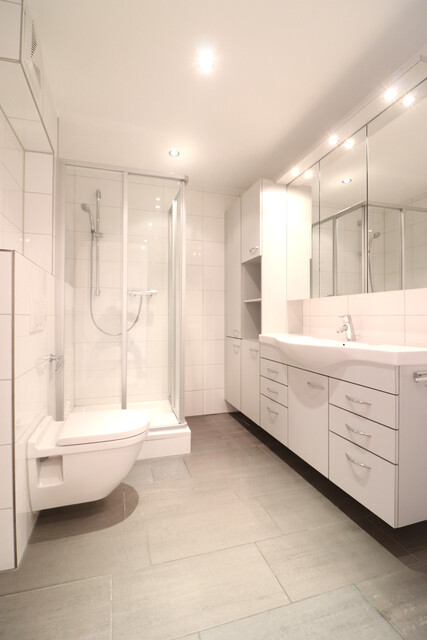 Gepflegte 2 Zimmer Dachgeschoß Wohnung mit großer Terrasse und schönem Ausblick!