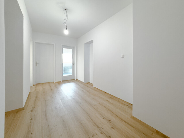 Modern sanierte 3-Zimmer-Wohnung mit Balkon und Garage in zentraler Lage von Hohenems