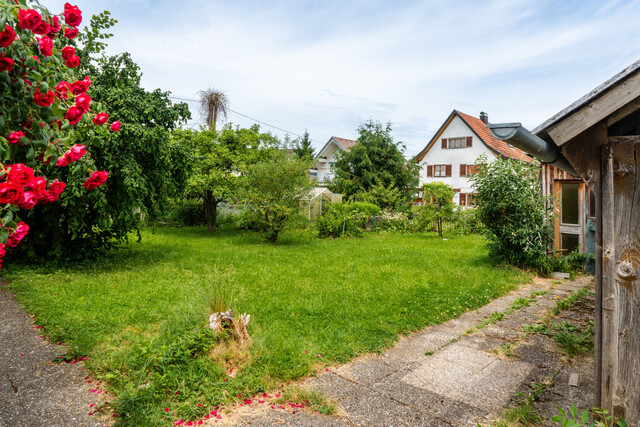 Charmantes Einfamilienhaus in absoluter Seenähe in Hard