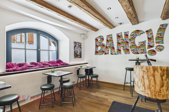 Ihr neuer Standort im Herzen der Stadt – stilvolle Barfläche mit Flair