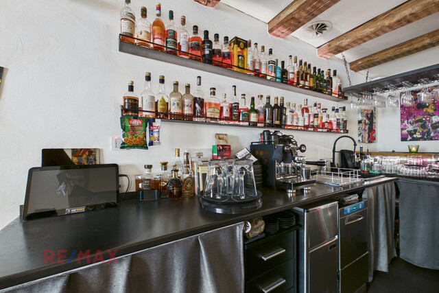 Ihr neuer Standort im Herzen der Stadt – stilvolle Barfläche mit Flair