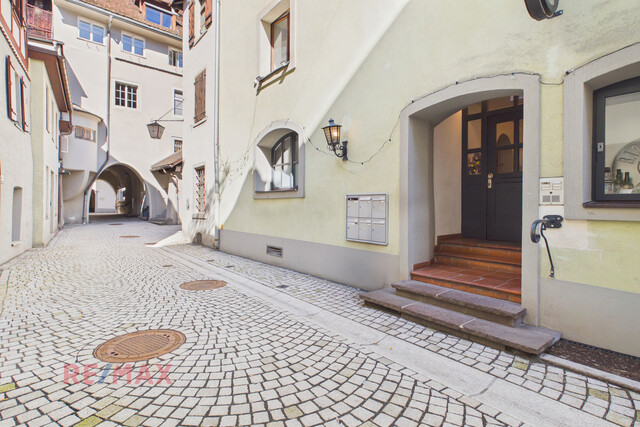 Ihr neuer Standort im Herzen der Stadt – stilvolle Barfläche mit Flair