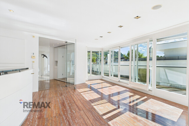 Innenstadt-Luxus: 247 m² pure Eleganz auf zwei Wohnebenen