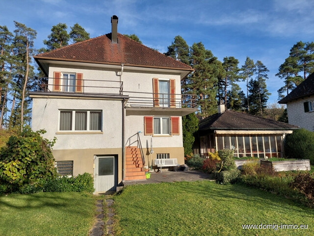 Charmanter Altbestand (Einfamilienhaus) mit großem Grundstück in traumhafter Lage in Feldkirch-Tosters
