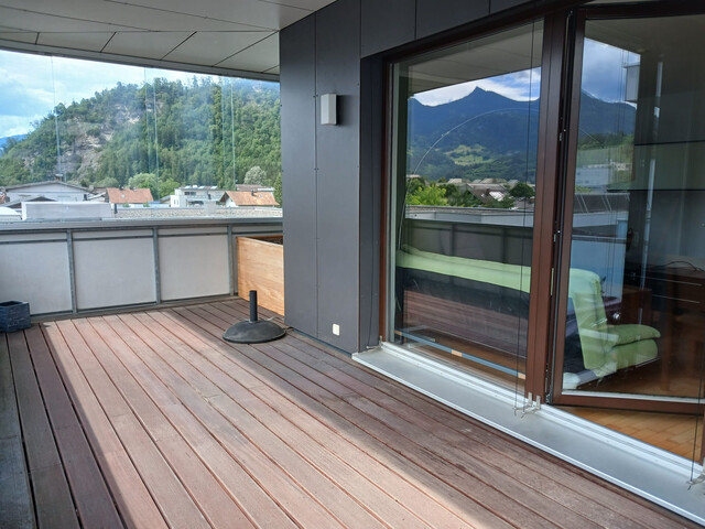 Provisionsfreie, geräumige 77,5m2 Wohnung in gepflegter, sehr ruhiger Wohnanlage, inklusive 2 Tiefgaragenplätzen und großem Balkon mit perfekter Fernsicht