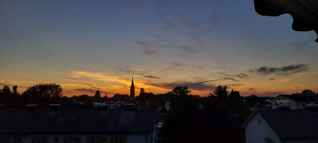 Geräumige lichtdurchflutete Wohnung, Balkon, 5 Gehminuten zum See, Top-Lage! (inklusive Betriebskosten)
