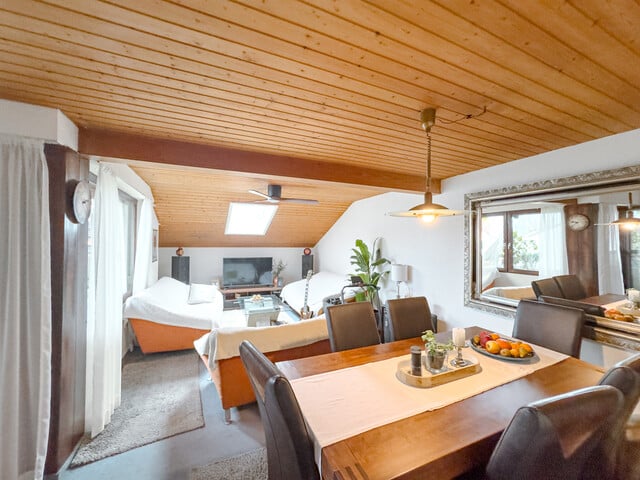 Leistbare 4 Zimmer Dachgeschosswohnung mit Grenznähe in Lustenau